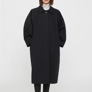Toteme Rounded cotton nylon coat black